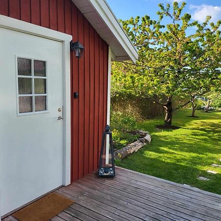 Вілла Minihus Med Stor Traedgardstomt Naera Golf Och Hav Труса Екстер'єр фото